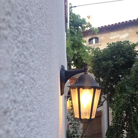 Neho Bed & Breakfast 4*