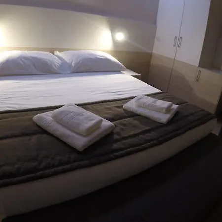 Bed & Breakfast Neho Cres