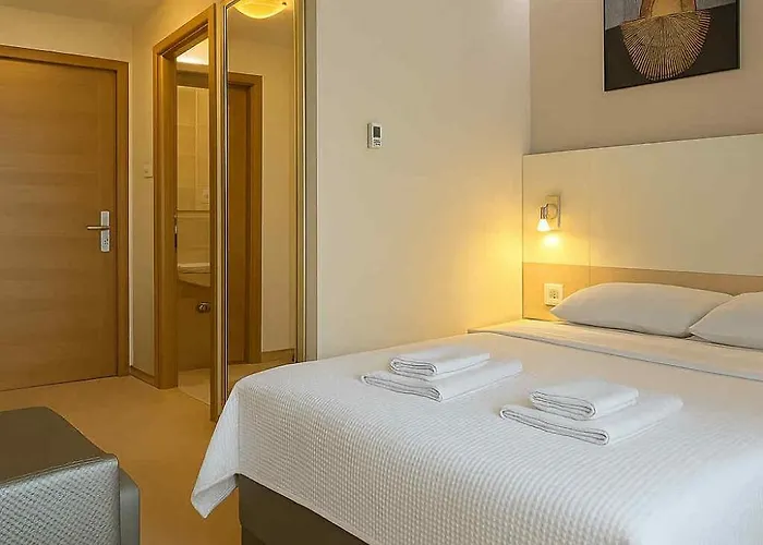 Neho Bed & Breakfast Cres