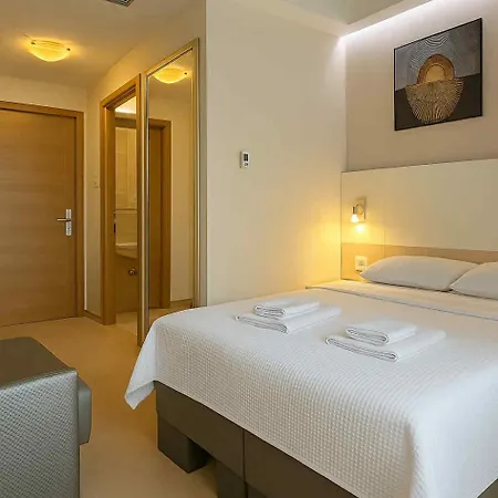 Neho Bed & Breakfast Cres